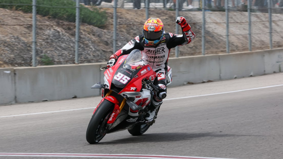 Double Vision In Quad Lock Superbike Race Two At Laguna Seca